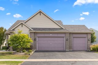 929 Fairmont Road, Pingree Grove, IL 60140