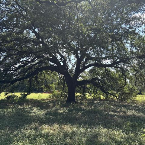 2477 State Highway 159, La Grange, TX 78945