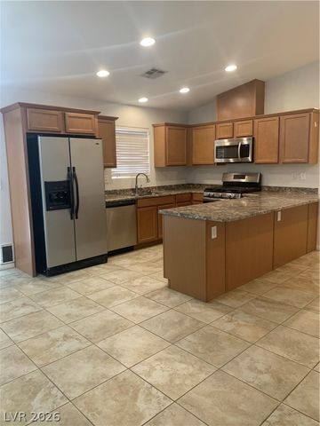 548 ZUBER Avenue, Henderson, NV 89011