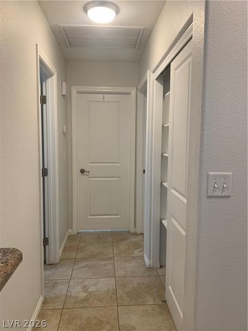 548 ZUBER Avenue, Henderson, NV 89011