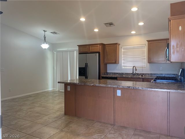 548 ZUBER Avenue, Henderson, NV 89011