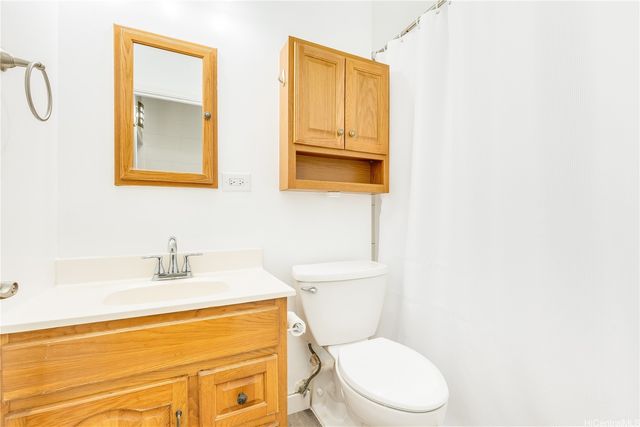 46-259 Kahuhipa Street B301, Kaneohe, HI 96744