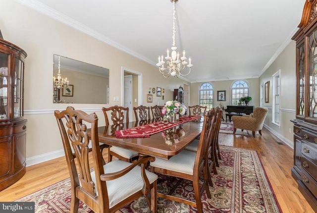 34 MILESTONE DR, Ringoes, NJ 08551