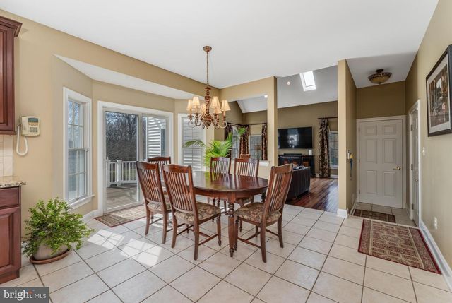 34 MILESTONE DR, Ringoes, NJ 08551