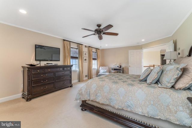 34 MILESTONE DR, Ringoes, NJ 08551