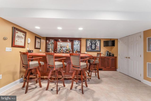 34 MILESTONE DR, Ringoes, NJ 08551