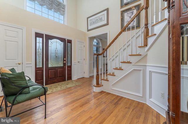 34 MILESTONE DR, Ringoes, NJ 08551