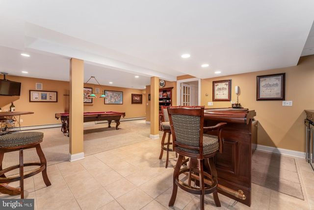 34 MILESTONE DR, Ringoes, NJ 08551