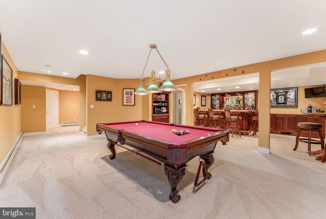 34 MILESTONE DR, Ringoes, NJ 08551