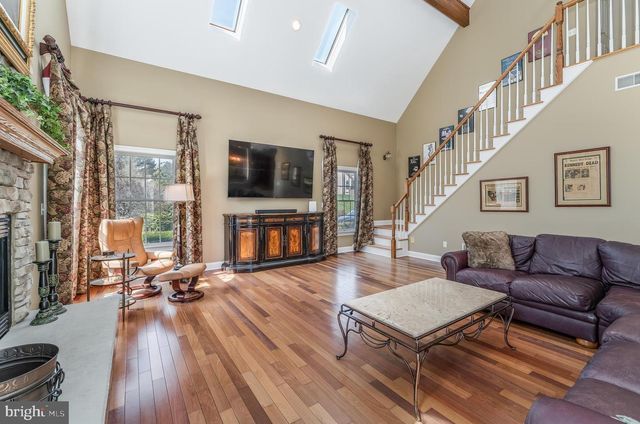 34 MILESTONE DR, Ringoes, NJ 08551