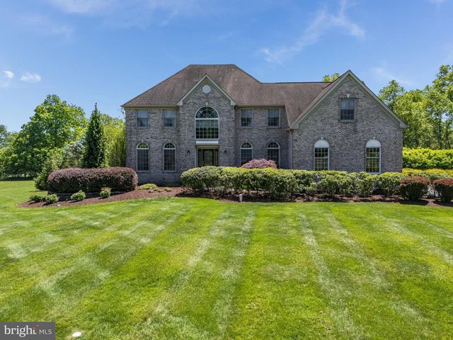 34 MILESTONE DR, Ringoes, NJ 08551