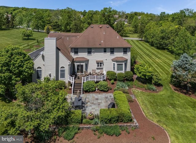 34 MILESTONE DR, Ringoes, NJ 08551
