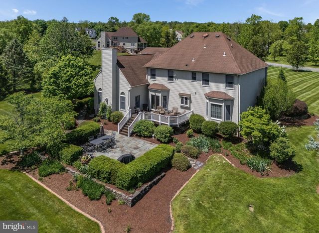 34 MILESTONE DR, Ringoes, NJ 08551