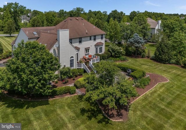 34 MILESTONE DR, Ringoes, NJ 08551