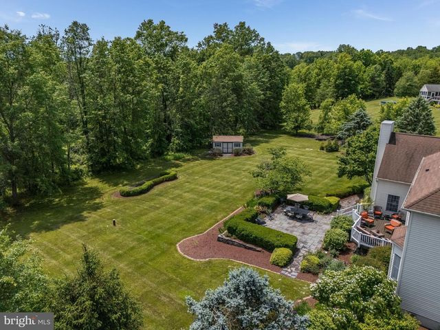 34 MILESTONE DR, Ringoes, NJ 08551