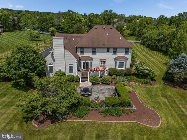 34 MILESTONE DR, Ringoes, NJ 08551