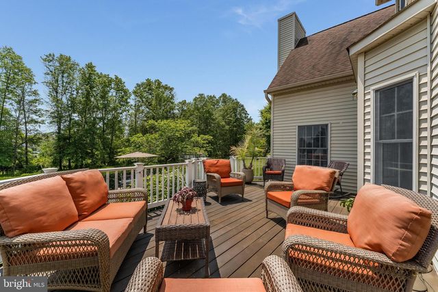 34 MILESTONE DR, Ringoes, NJ 08551