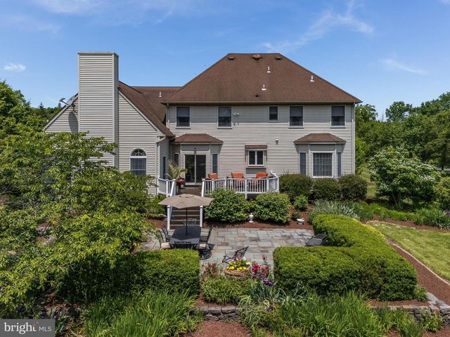 34 MILESTONE DR, Ringoes, NJ 08551
