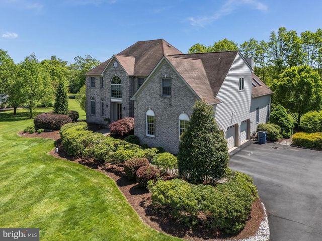 34 MILESTONE DR, Ringoes, NJ 08551