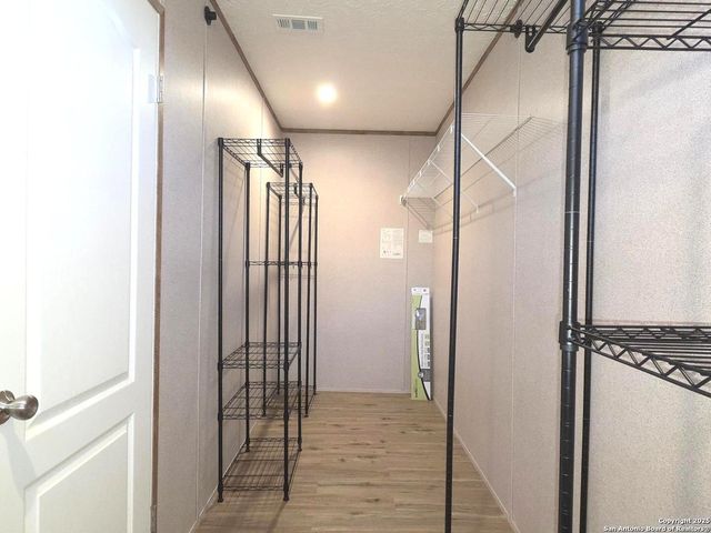 290 River Park Rd, Luling, TX 78648