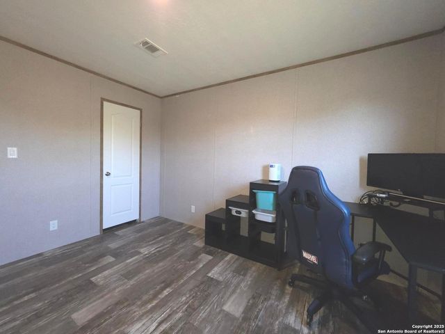 290 River Park Rd, Luling, TX 78648