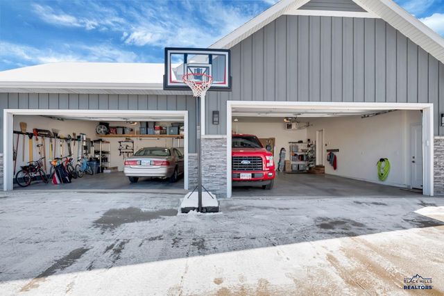 662 STUMER RD, Rapid City, SD 57701