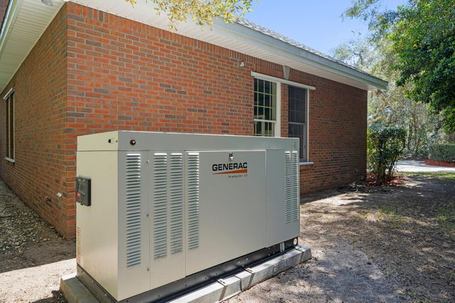 35 Poquito Road, Shalimar, FL 32579