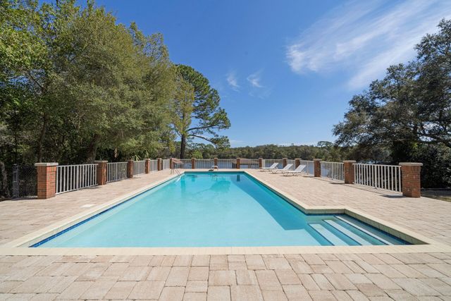 35 Poquito Road, Shalimar, FL 32579