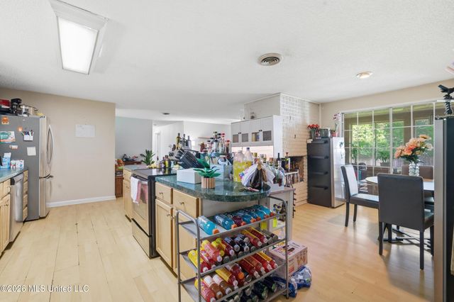 2128 Ames Street, Biloxi, MS 39531