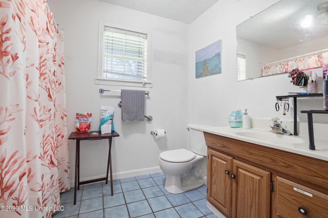 2128 Ames Street, Biloxi, MS 39531
