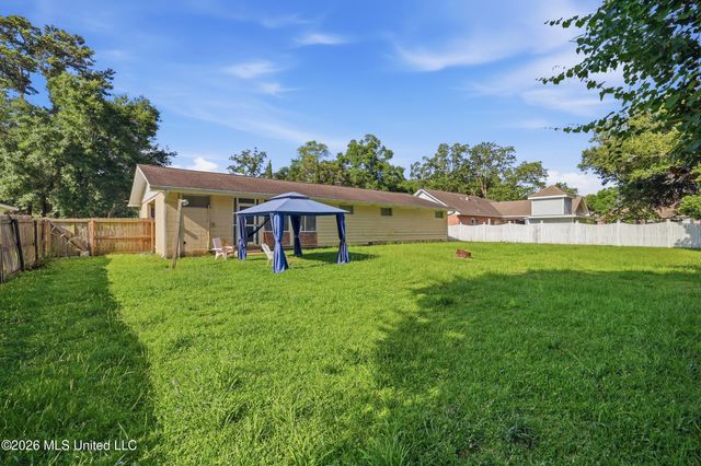 2128 Ames Street, Biloxi, MS 39531
