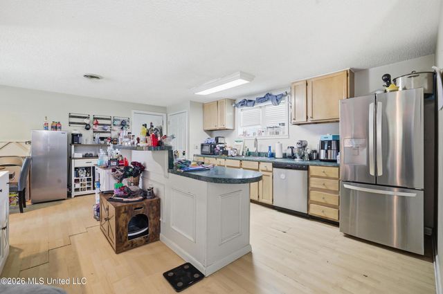 2128 Ames Street, Biloxi, MS 39531