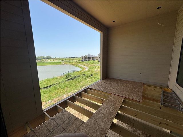 9706 W 175th Terrace, Overland Park, KS 66221