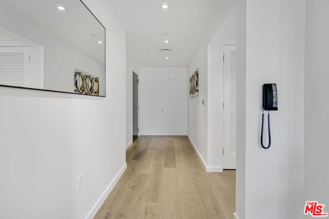 9000 W 3rd Street 204, Los Angeles, CA 90048