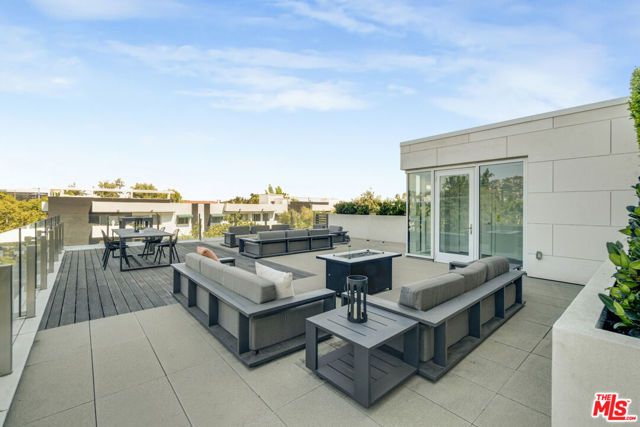 9000 W 3rd Street 204, Los Angeles, CA 90048