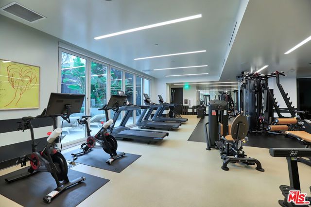 9000 W 3rd Street 204, Los Angeles, CA 90048