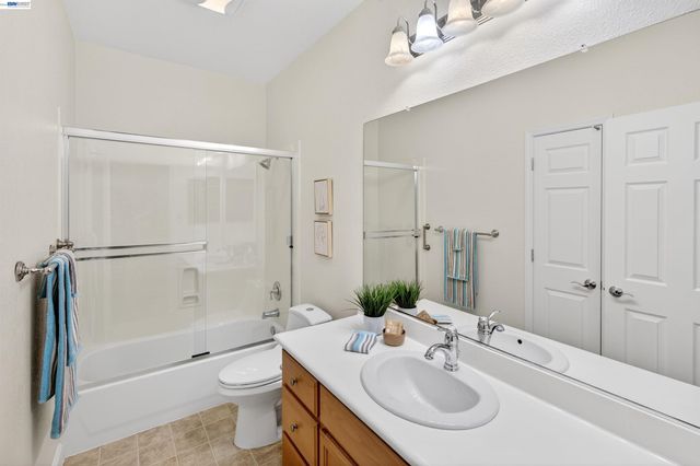 5679 Leitrim Way, Antioch, CA 94531