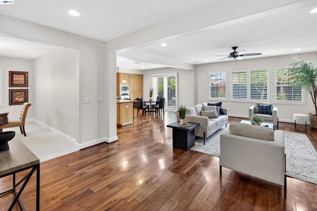 5679 Leitrim Way, Antioch, CA 94531