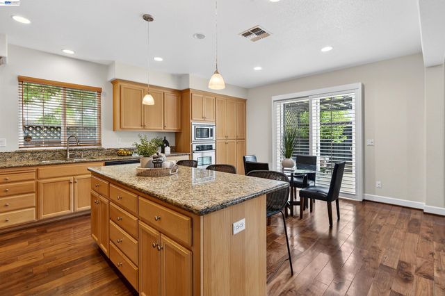 5679 Leitrim Way, Antioch, CA 94531