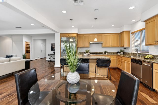 5679 Leitrim Way, Antioch, CA 94531