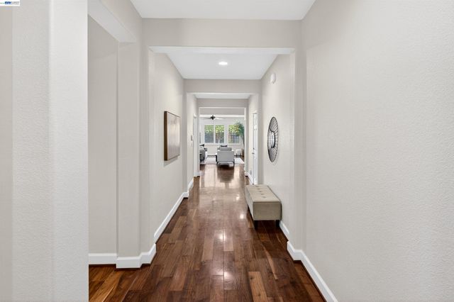 5679 Leitrim Way, Antioch, CA 94531