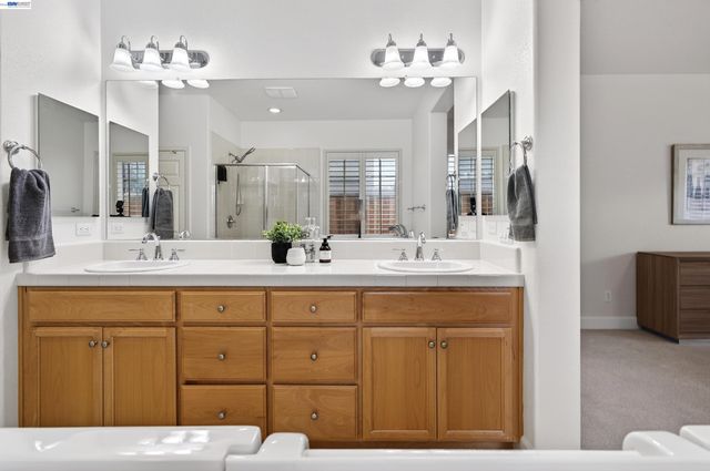 5679 Leitrim Way, Antioch, CA 94531