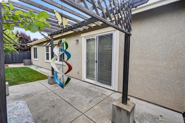 5679 Leitrim Way, Antioch, CA 94531