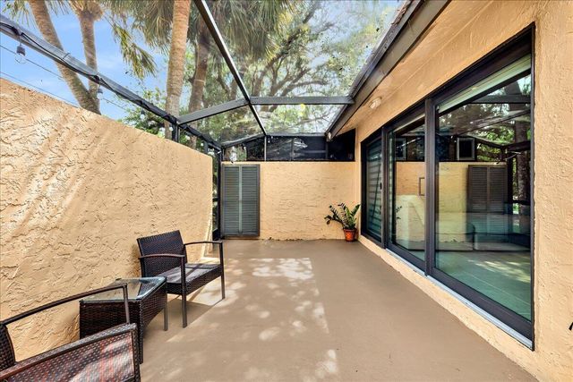 8715 Cleary Boulevard, Plantation, FL 33324