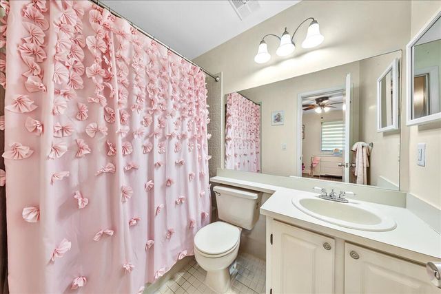 8715 Cleary Boulevard, Plantation, FL 33324