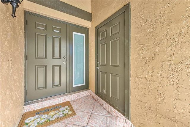 8715 Cleary Boulevard, Plantation, FL 33324