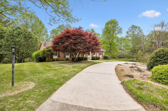 1343 Whiteaker Springs Rd, Cookeville, TN 38506