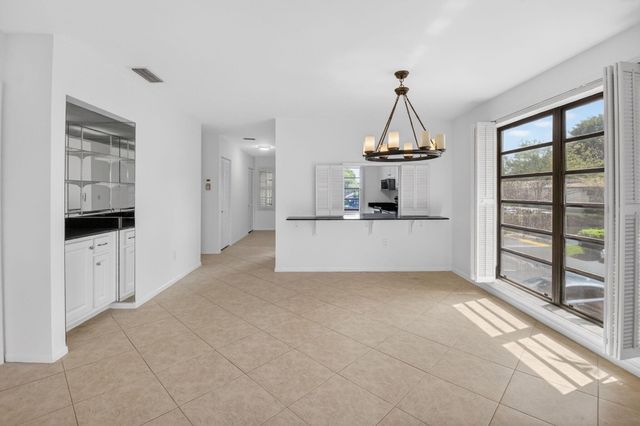 21691 Cypress Road 16b, Boca Raton, FL 33433