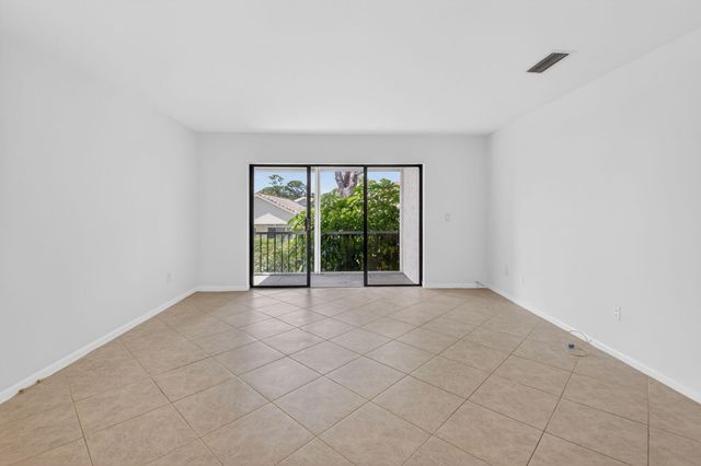 21691 Cypress Road 16b, Boca Raton, FL 33433