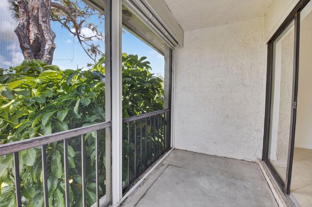 21691 Cypress Road 16b, Boca Raton, FL 33433